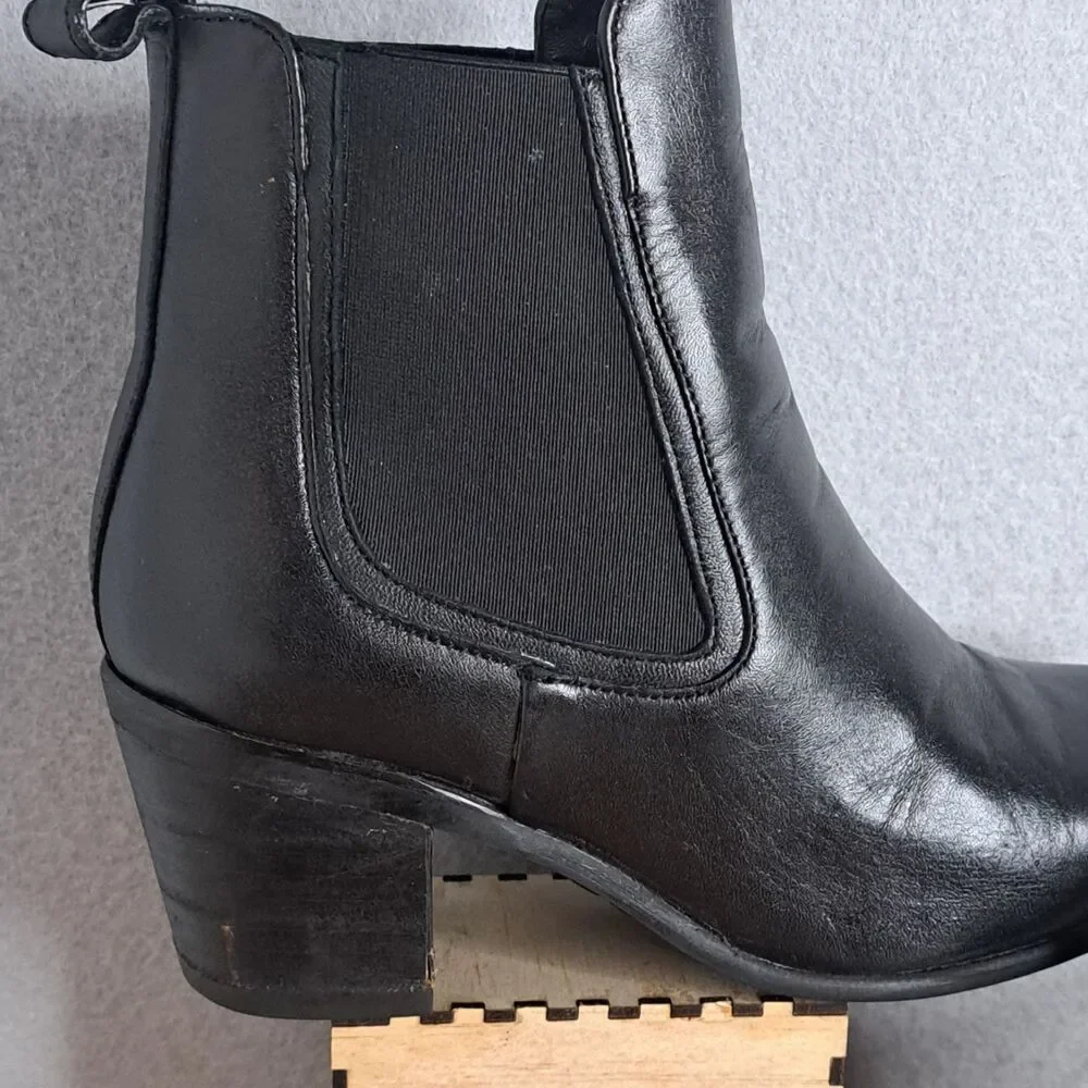 Thursday Everyday Women Black Leather Platform Chelsea Boots Size 7.5 Euro 38
